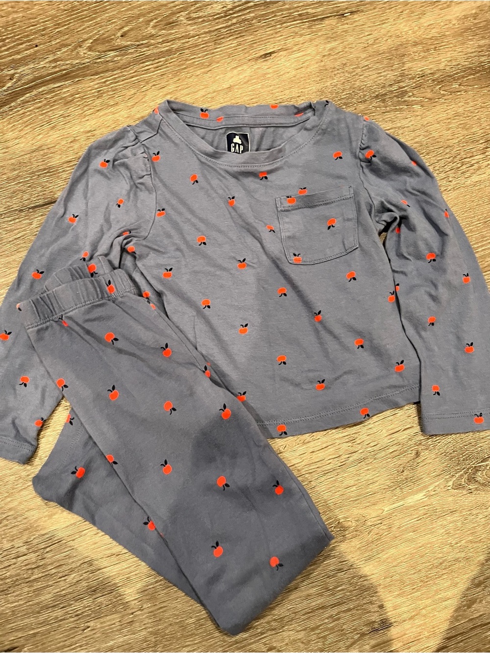 BabyGap Apple Pattern Kids Pajama Top and Bottom Set